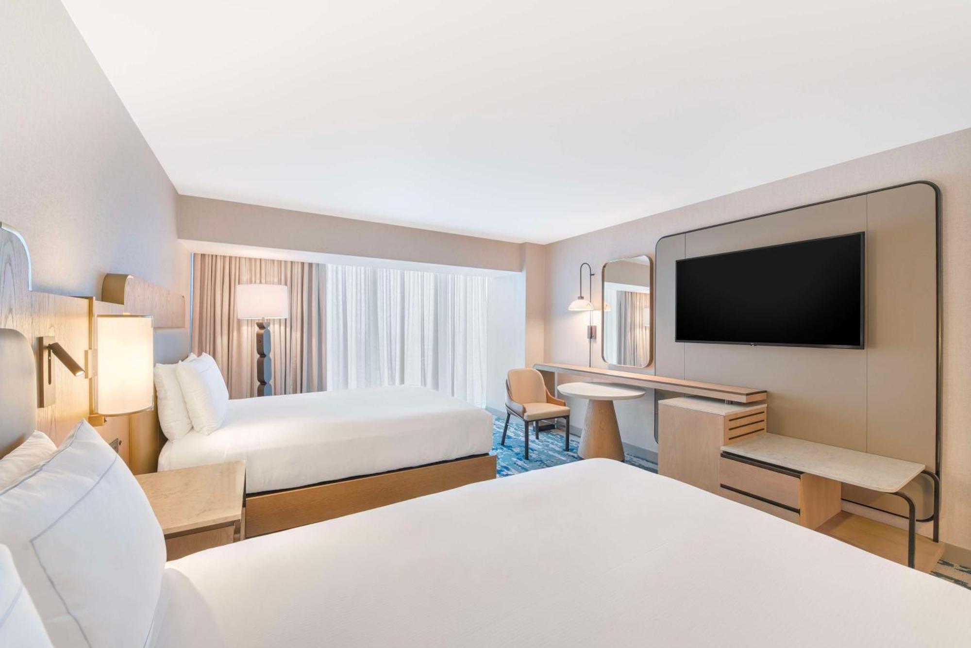 Hilton Hotel 4*